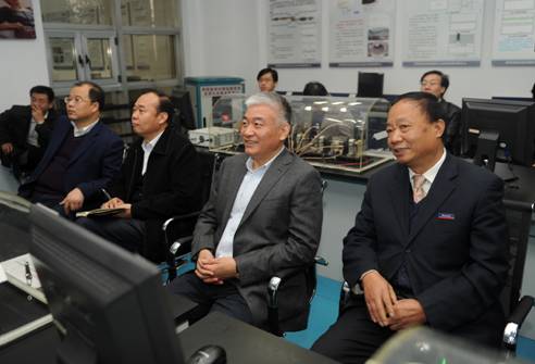 2011年科技部副部长在永利集团调研时指出： 人才是基础 科技是要害 效益是基础